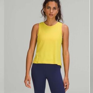 🌟 LAST CHANCE 🌟 Lululemon Train To Be Tank - Soleil